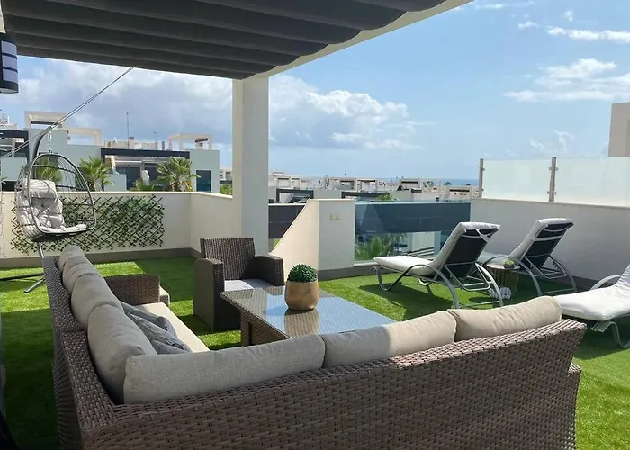 Luxury Penthouse With Private Rooftop Terrace, Pool, Punta Prima, Torrevieja Appartement Torrevieja