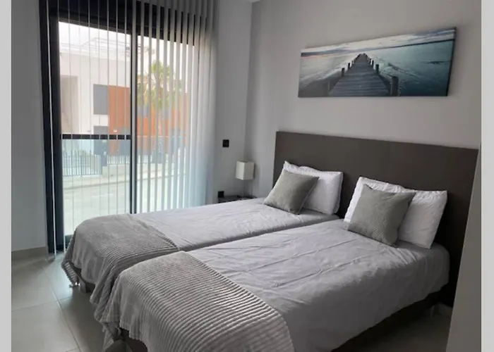 Luxury Penthouse With Private Rooftop Terrace, Pool, Punta Prima, Torrevieja * Torrevieja