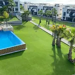 Luxury Penthouse With Private Rooftop Terrace, Pool, Punta Prima, Torrevieja Lejlighed