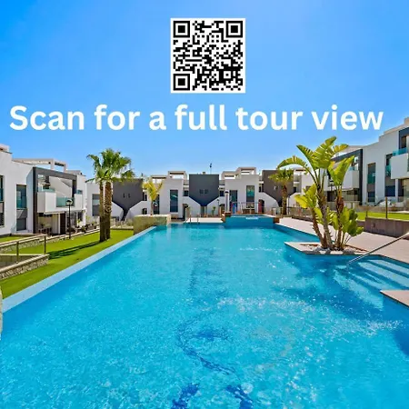 Luxury Penthouse With Private Rooftop Terrace, Pool, Punta Prima, Torrevieja Lejlighed *