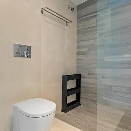 Luxury Penthouse With Private Rooftop Terrace, Pool, Punta Prima, Torrevieja