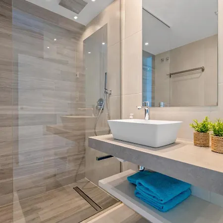 Apartment Luxury Penthouse With Private Rooftop Terrace, Pool, Punta Prima, *