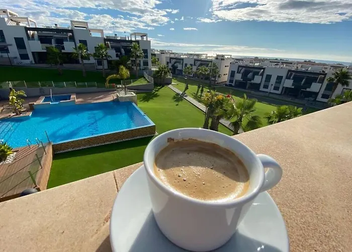 Luxury Penthouse With Private Rooftop Terrace, Pool, Punta Prima, Torrevieja Lägenhet