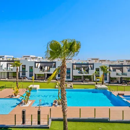 Apartmán Luxury Penthouse With Private Rooftop Terrace, Pool, Punta Prima, *